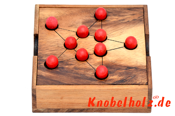 Pytagore Star ist ein Strategiespiel für einen Spieler in Holz Box ähnlich dem Spiel Solitaire.