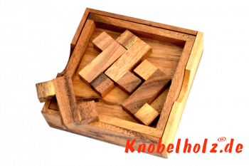 4 Z Box Buchstaben Puzzle aus Holz in großer Holzbox in den Maßen 12,3 x 12,3 x 3,2 cm, monkey pod puzzle