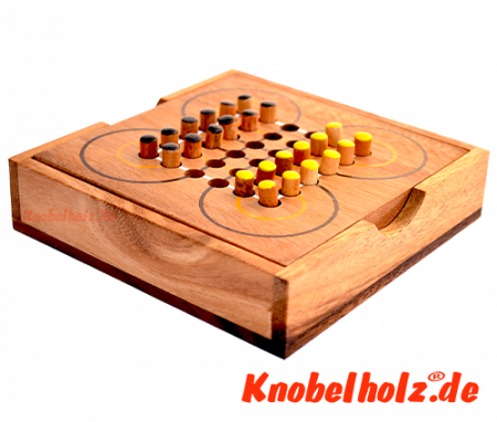 Surakarta indonesisches Spiel, Knobelholz Strategiespiel mit Steckern mit Maßen 13,5 x 13,5 x 3,0 cm, Strategy Surakarta samanea wooden game