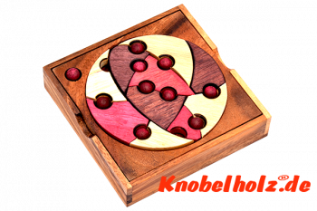 Kuchen Holzpuzzle, Cookie wooden puzzle Knobelspiel in den Maßen 14,0 x 14,0 x 3,0 cm samanea wooden brain teaser