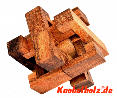 Trap Lock Puzzle ist ein Interlock 3d Holzpuzzle für lange Abende mit dem Puzzle in den Maßen  7,8 x 7,8 x 7,8 cm samanea wooden game monkey pod