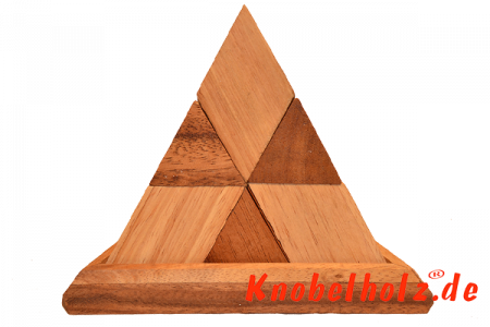 Pyramiden Puzzle in 2 Farben mit 14 Teilen in 3D Puzzle für eine Person in den Maßen 17,5 x 15,5 x 12,3 cm, samanea wooden puzzle brain teaser